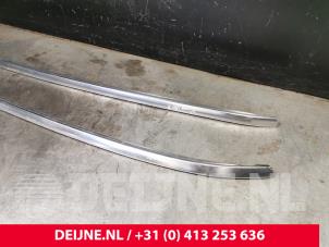 Volvo XC60 Dachreling Set O251185 foto 3