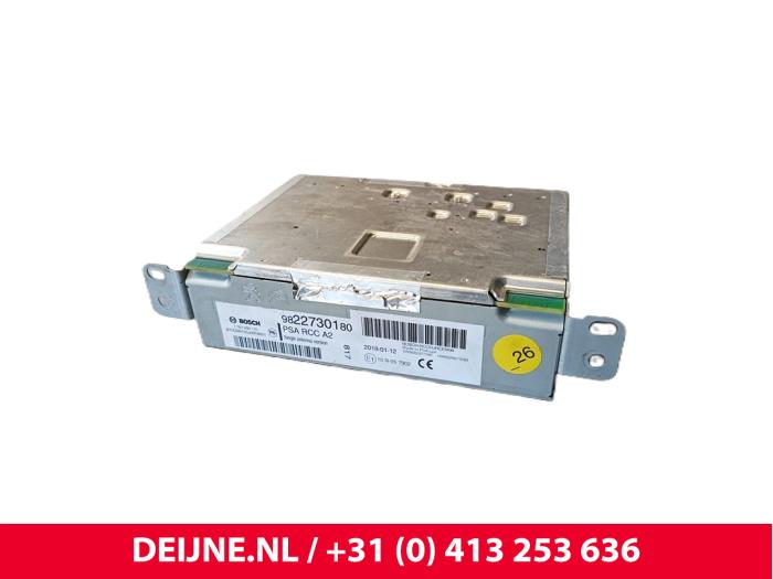 Peugeot Expert Regelunit Multi Media O251218