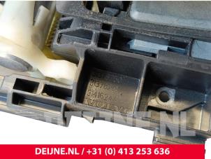 Volvo XC60 Portiergreep 4Deurs links-voor O251219 foto 3