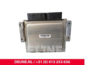 Opel Vivaro Engine management computer O251230 photo 3