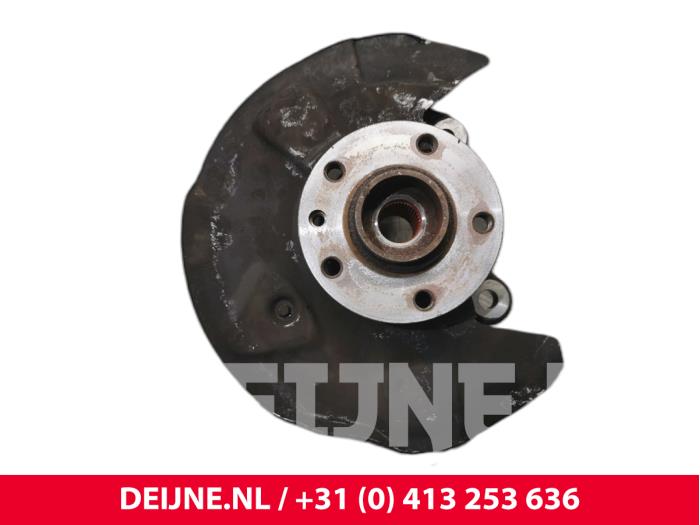Volkswagen Transporter Achsschenkel rechts vorne O251268