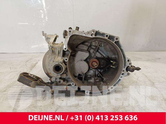 Toyota Pro-Ace Versnellingsbak O251295