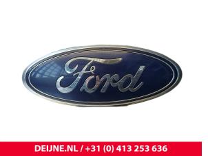 Gebruikte Embleem Ford Transit 2.2 TDCi 16V Prijs € 18,15 Inclusief btw aangeboden door van Deijne Onderdelen Uden B.V.