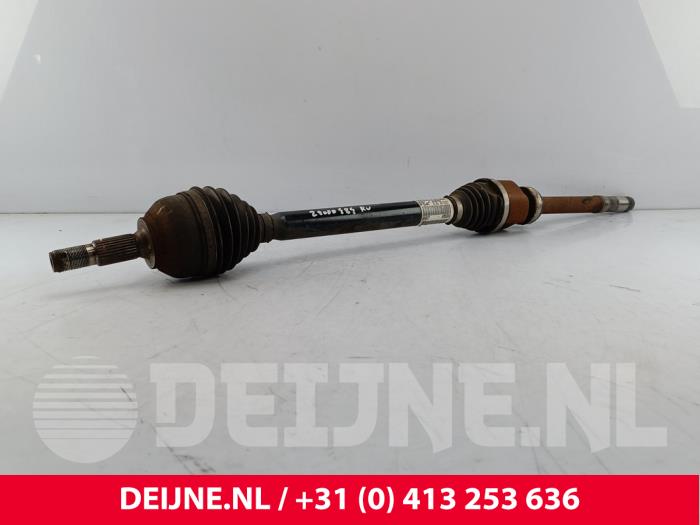 Gebruikte Aandrijfas rechts-voor Toyota ProAce Verso 1.5 D-4D 120 Prijs € 242,00 Inclusief btw aangeboden door van Deijne Onderdelen Uden B.V.