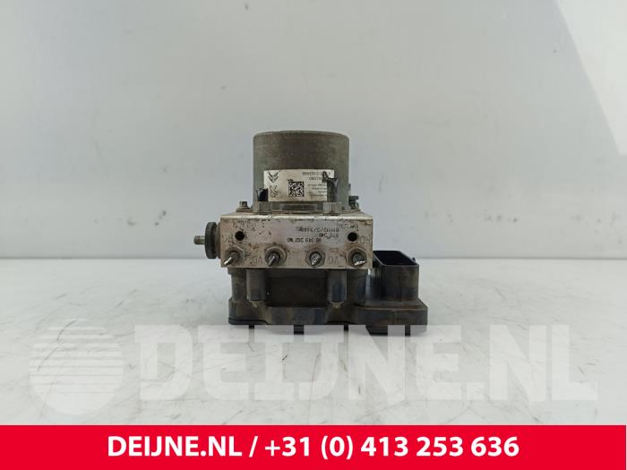 Toyota Pro-Ace ABS pump O251334