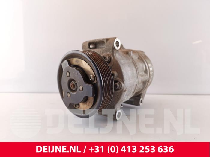 Toyota Pro-Ace Air conditioning pump O251341