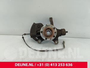 Gebruikte Fusee links-voor Toyota ProAce Verso 1.5 D-4D 120 Prijs € 60,50 Inclusief btw aangeboden door van Deijne Onderdelen Uden B.V.