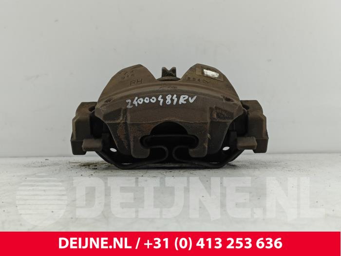 Toyota Pro-Ace Bremszange rechts vorne O251367
