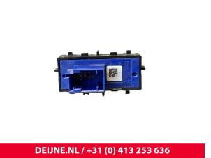 Opel Vivaro Schalter Heckklappe O251391 foto 2