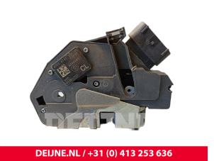 Volvo V60 Door lock mechanism 4-door, front left O251421 photo 2