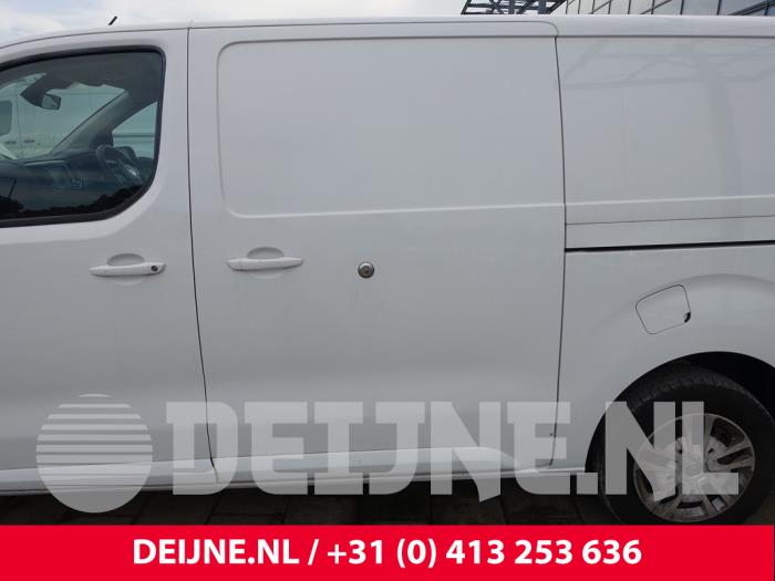 Opel Vivaro Schuifdeur links O251497