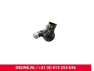 Opel Vivaro Einspritzdüse (Diesel) O251597 foto 3