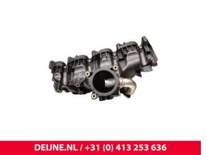 Volkswagen Transporter Intake manifold O251601 photo 2