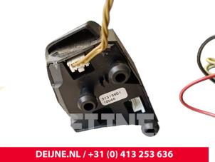 Volvo C70 Steering wheel switch O251669 photo 3