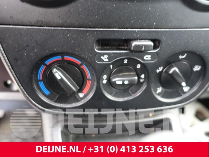 Peugeot Bipper Heizung Bedienpaneel O251643