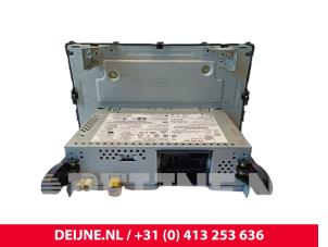 Volkswagen Transporter Display Multi Media control unit O251720 photo 2