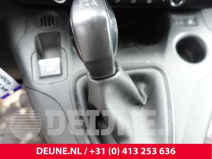 Peugeot Partner Schaltung O251833