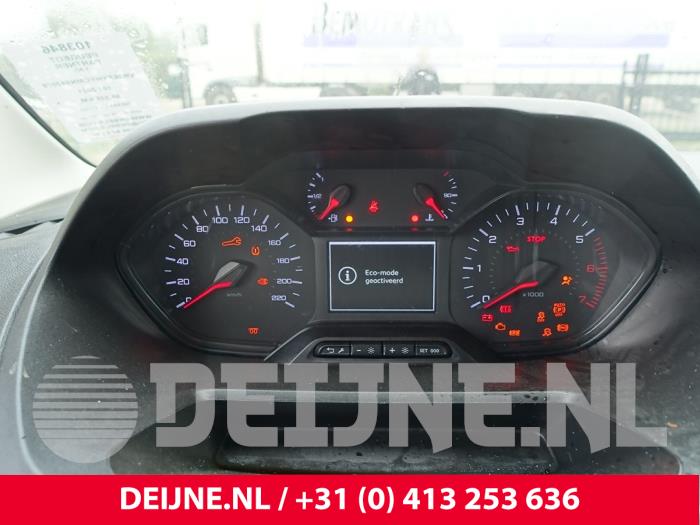 Peugeot Partner Kilometerteller KM O251877