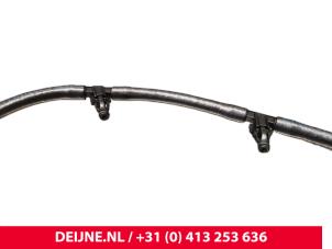 Mercedes Vito Brennstoff-Rücklaufleitung O251968 foto 3