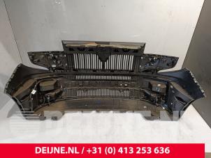 Renault Master Front bumper O252020 photo 4