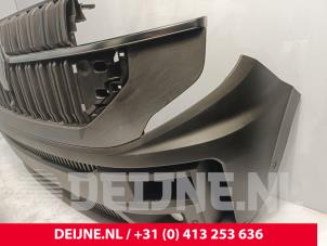 Renault Master Front bumper O252023 photo 3
