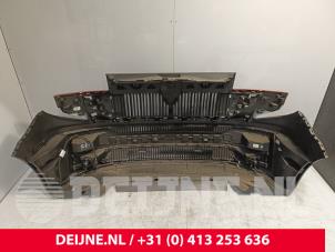 Renault Master Voorbumper O252027 foto 4