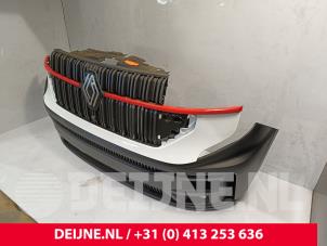 Renault Master Voorbumper O252029 foto 3