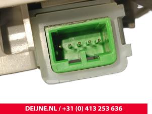 Volvo S60 Alarm module O252048 photo 3
