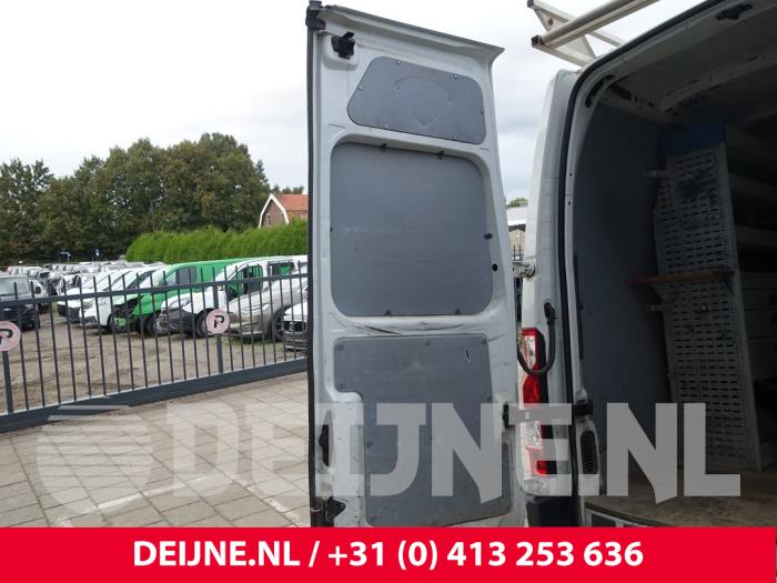 Renault Master Minibus/van rear door O252065