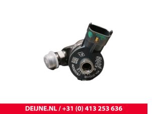 Opel Vivaro Einspritzdüse (Diesel) O252133 foto 3