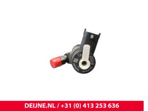 Opel Movano Einspritzdüse (Diesel) O252156 foto 3