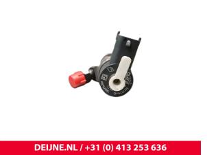 Opel Movano Einspritzdüse (Diesel) O252158 foto 3
