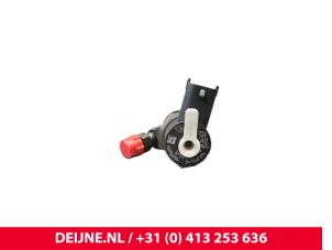 Opel Movano Einspritzdüse (Diesel) O252160 foto 3
