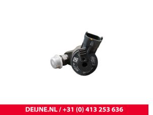 Opel Vivaro Einspritzdüse (Diesel) O252170 foto 2