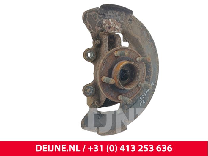 Volvo C70 Achsschenkel rechts vorne O252221
