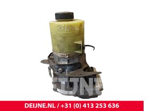 Opel Vivaro Power steering pump O252182 photo 2
