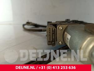 Tesla Model S Fenstermechanik 4-türig rechts vorne O252331 foto 3