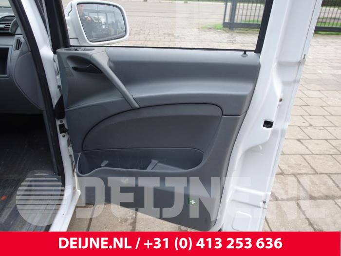 Mercedes Vito Door trim 2-door, right O252394