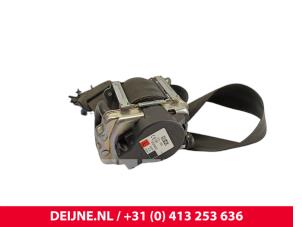 Gebruikte Veiligheidsgordel links-voor Volvo XC60 II (UZ) 2.0 T4 16V Prijs € 225,00 Margeregeling aangeboden door van Deijne Onderdelen Uden B.V.