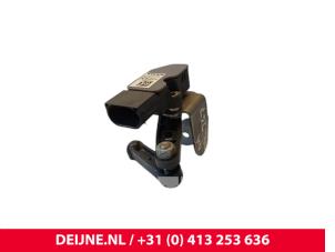 Gebruikte Schakelaar Koplamp Ihv Volvo V60 II (ZW) 2.0 T8 16V Recharge AWD Prijs € 40,00 Margeregeling aangeboden door van Deijne Onderdelen Uden B.V.