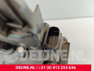 Mercedes Vito Deurslot Mechaniek 2Deurs links O252799 foto 3
