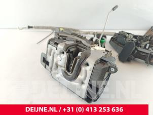 Mercedes Vito Türschlossmechanik 2-türig rechts O252802 foto 3