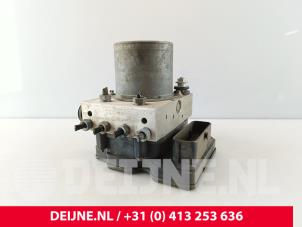 Mercedes Vito ABS Pumpe O252822 foto 3