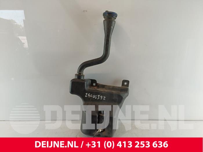 Mercedes Vito Scheibensprühertank vorne O252847
