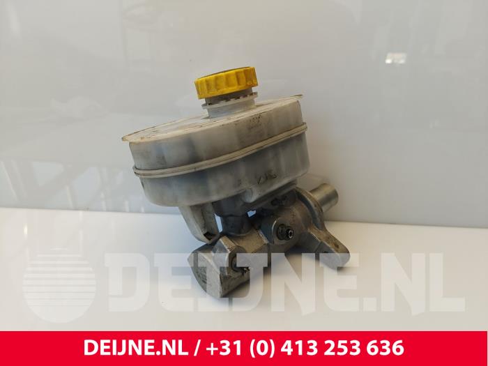 Iveco New Daily Hauptbremszylinder O252876