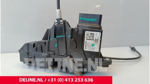 Volvo XC60 Front door lock mechanism 4-door, right O253167 photo 3