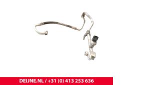 Opel Vivaro Klima Leitung O253182 foto 3