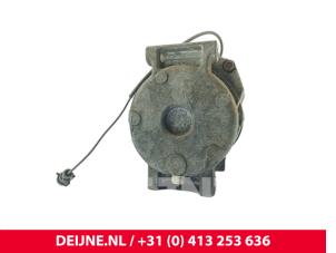 Iveco New Daily Air conditioning pump O253204 photo 2