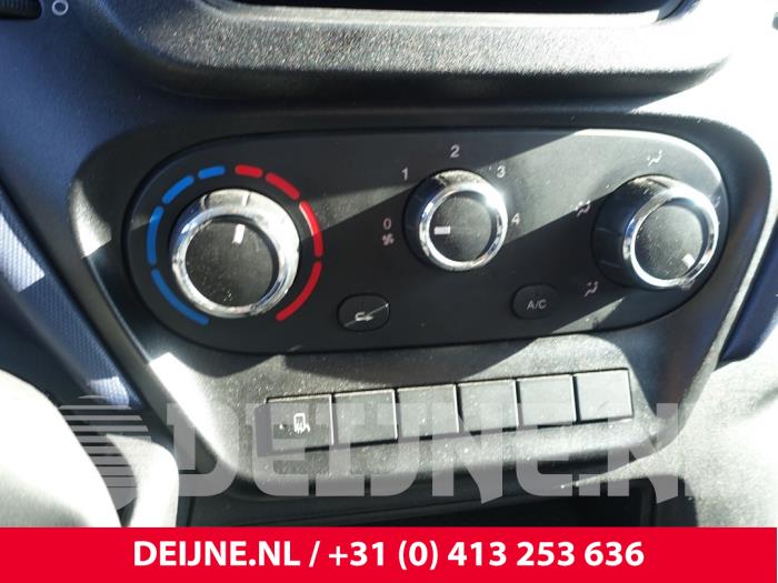 Iveco New Daily Kachel Bedieningspaneel O253220