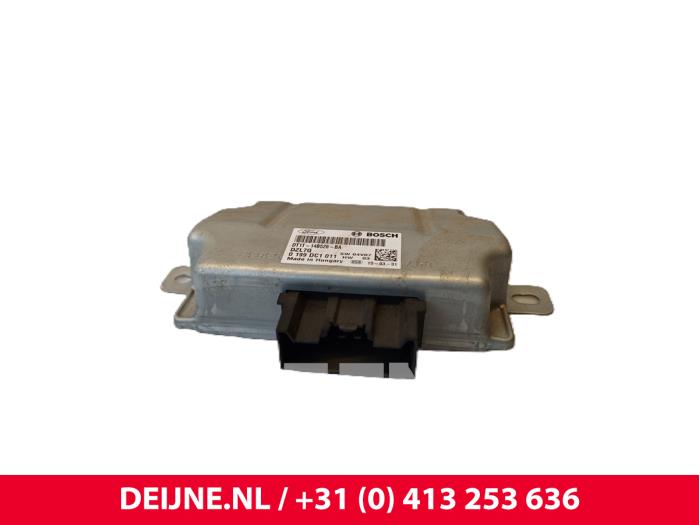 Ford Transit Connect Spanningsregelaar O253198